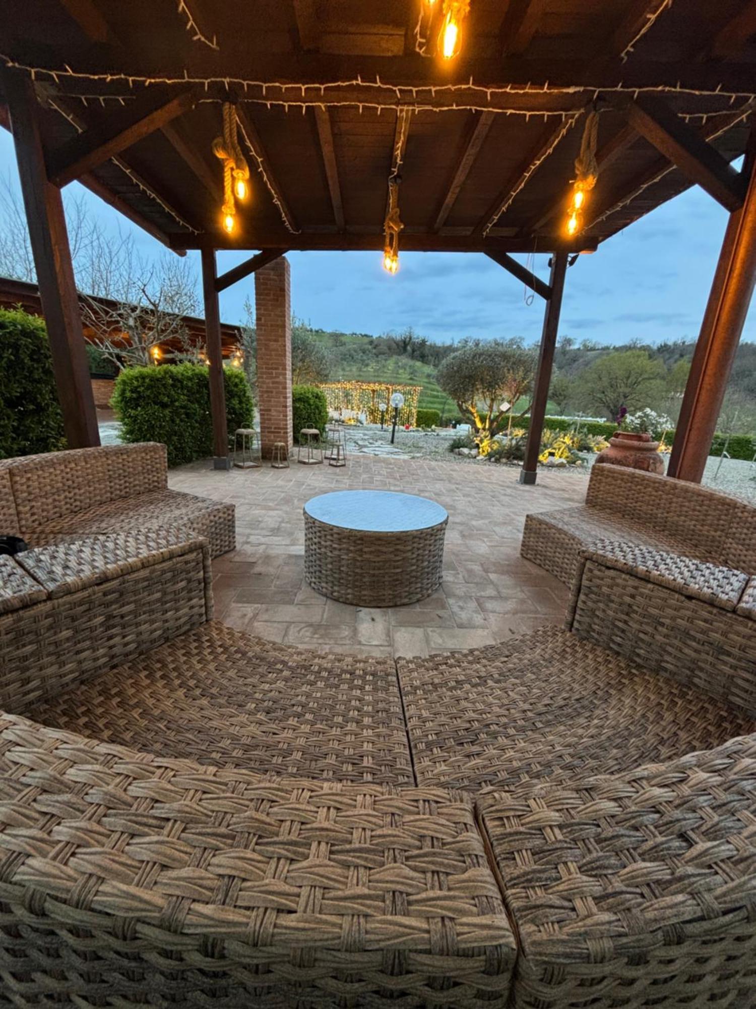Casale Serena 法布罗 外观 照片